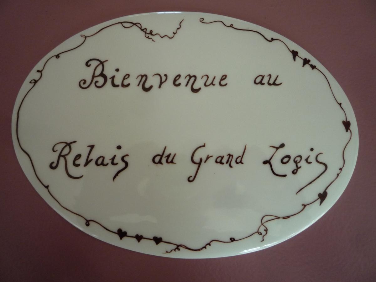 Le Relais Du Grand Logis Civrieux Exterior foto